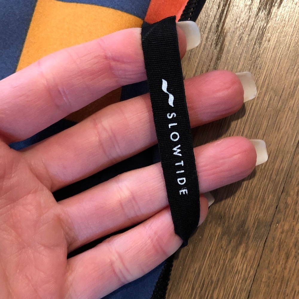 NWOT SLOWTIDE X GQ Quick Dry Towel  Sundown Quick Dry Towel - Picture 5 of 6